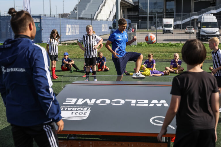 POZNAN 20.09.2023 PILKA NOZNA PKO EKSTRAKLASA EKSTRA TALENT LECH POZNAN --- LECH POZNAN EXTRA TALENT DZIECI CHILDREN ZABAWA FUN --- NZ FOT. GRZEGORZ RADTKE / 058sport.pl